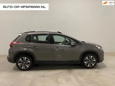 Peugeot 2008 1.2 PureTech Allure Navi Camera Leer Clima Trekhaak