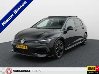 Volkswagen Golf 1.5 eTSI R-Line Edition | Pano | Keyless | Trekhaak wegkl. | IQ Light | Head Up | Ha