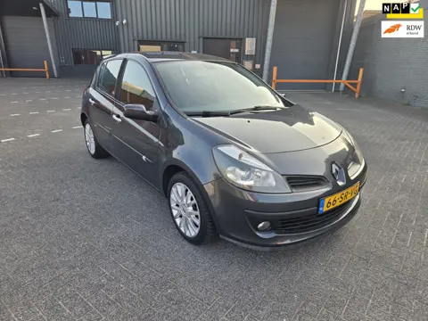 Renault Clio 1.6-16V Dynamique Luxe Airco NAP!