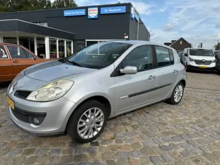 Renault Clio 1.2-16V Special Rip Curl