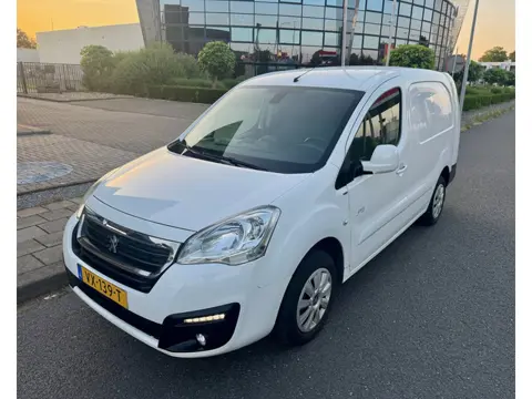 Peugeot Partner 122 1.6 HDi 90 L2 Première