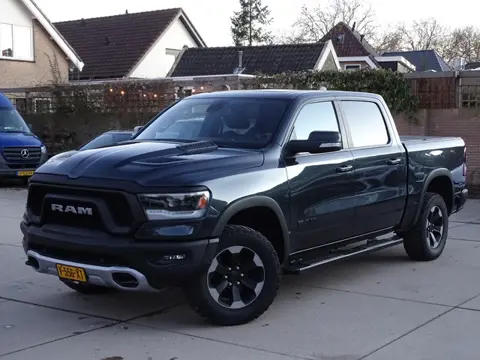Dodge Ram 1500 Rebel | Off-Road | V8 Edition (bj 2019)