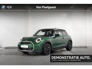 MINI 3-Deurs C Favoured | Pakket M | Panoramadak | Harman/Kardon | Head-Up Display |