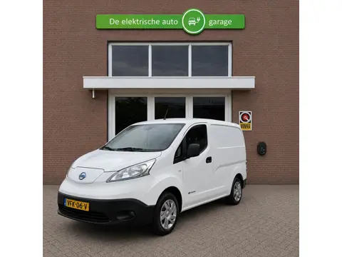 Nissan e-NV200 Business 40 kWh | SoH 88% | Camera | Trekhaak | Inbouwkasten | Stoel + Stuurverwarmin