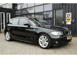 BMW 1-serie 130i 266 PK Introduction | Handgeschakeld | NL-Auto | Cruise | Leder | 17''