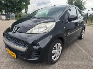 Peugeot 107 1.0-12V Millesim 2011 airco 5d