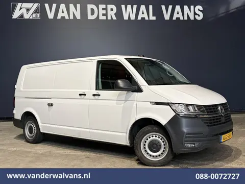 Volkswagen Transporter 2.0 TDI 150pk L2H1 Euro6 Airco | Camera | Apple Carplay | 2500kg Trekhaak | C