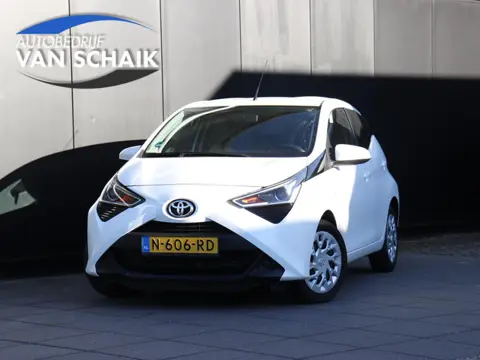 Toyota Aygo 1.0 VVT-i x-play | CAMERA | ELEK. SPIEGELS | BLEUTOOTH | CRUISE | AIRCO |