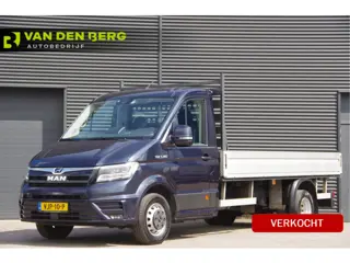 MAN TGE 3.180 50 2.0 L4 OPEN LAADBAK, N1, AUT. DUBBELLUCHT, 3.5T TREKHAAK, LED, CRUISE, MF STUURWIEL
