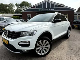 Volkswagen T-Roc 1.5 TSI 150pk Style Business Camera, 17''Lmv, Stoelverwarming