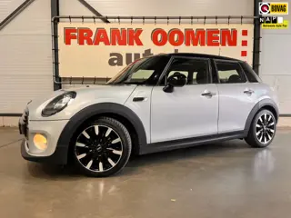 Mini 5-Deurs 1.5 Cooper Chili Business +NAP|OHhistorie|Pano|Trekhaak|Parelmoer|Navi|Climate|Cruise|P