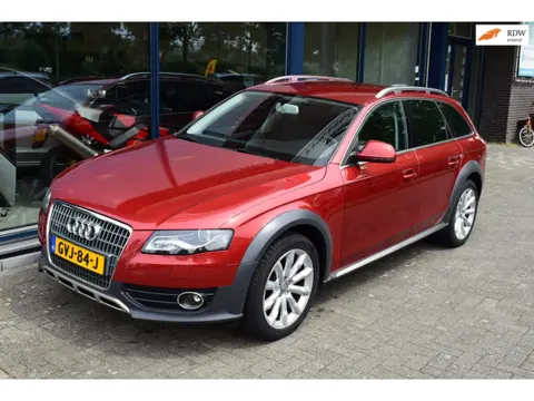Audi A4 allroad quattro 2.0 TFSI AUTOMAAT // Climate Control, Parkeersensoren, Lichtmetalen velgen