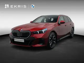 BMW 5 Serie Touring 550e xDrive M Sportpakket Pro | Innovation Pack | Travel Pack | Comfort Pack | T