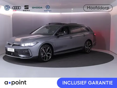 Volkswagen Passat Variant 1.5 eHybrid R-Line Edition 272 pk Automaat (DSG) | Verlengde garantie | Na
