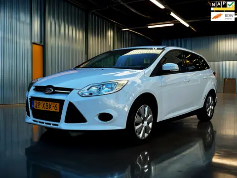 Ford Focus Wagon 1.6 TI-VCT Lease Trend trekhaak_Navi_Cruise_PDC