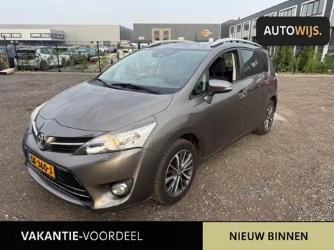 Toyota Verso 1.8 VVT-i Dynamic 7-Persoons|TREKHAAK|NAVI|GOED ONDERHOUDEN