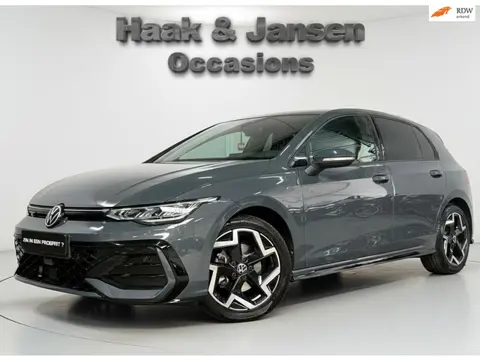 Volkswagen Golf 1.5 eTSI R-Line Edition DSG Camera carplay