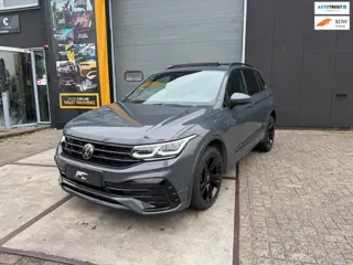 Volkswagen TIGUAN 1.4 TSI eHybrid R-Line Black edition | IQ | 360 | keyless | Pano| Head up | Carpla