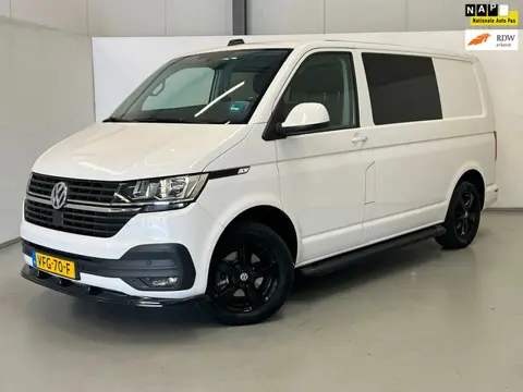 Volkswagen Transporter 2.0 TDI Dub. Cabine / 5-pers / NL-auto / CarPlay