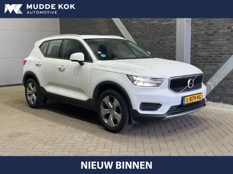 Volvo XC40 T4 Momentum | 190Pk! | Stoelverwarming | Elektrische Achterklep | Trekhaak | DAB