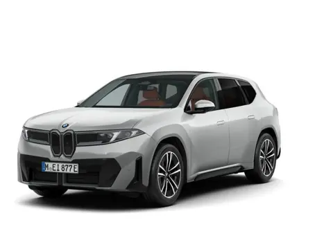 BMW iX3 40 eDrive M Sportpakket / Panoramadak / Trekhaak / Getint glas / Park assist