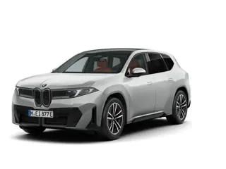 BMW iX3 40 eDrive M Sportpakket / Panoramadak / Trekhaak / Getint glas / Park assist