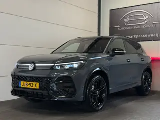 Volkswagen Tiguan 1.5 eHybrid R-Line Edition Pano, ACC, IQ, Apple Carplay, Massage, Stoelverwarming,