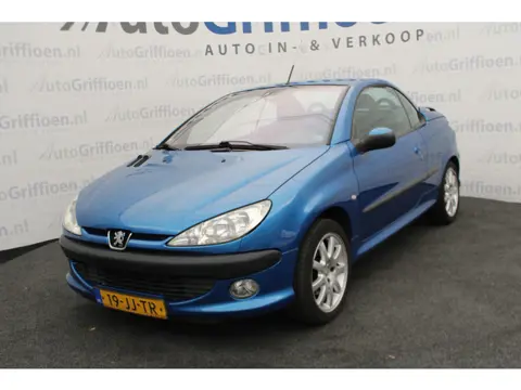 Peugeot 206 CC 2.0-16V nette cabrio met 136PK (bj 2002)