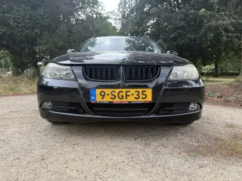 BMW 3-serie Touring 320i