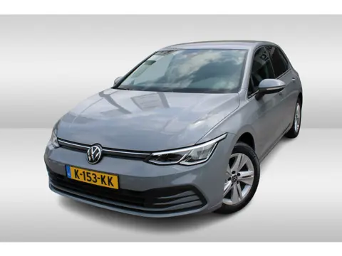 Volkswagen Golf 1.0 TSI 110pk Life /Navigatie by App Connect / Parkeersensoren / LM 16 inch / LED / 