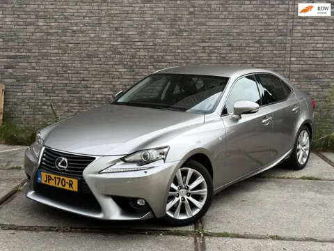 Lexus IS 300h 25th Edition Camera