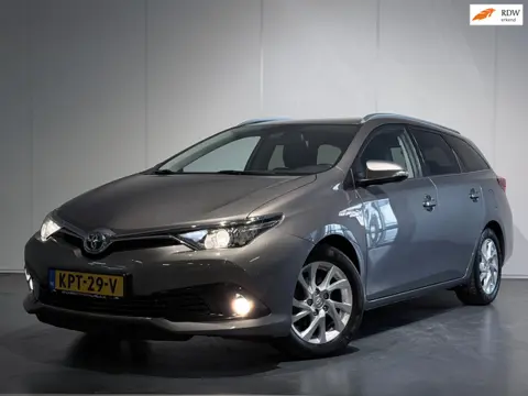 Toyota Auris 1.8 Hybrid Aspiration AUT /Clima/Cruise/LED/NAVI/Keyless/BOTS/Camera/LMV