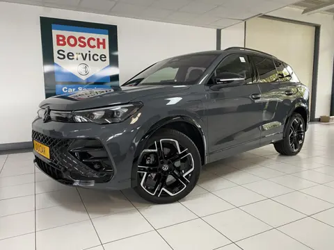 Volkswagen Tiguan 1.5 eHybrid R-Line Edition 272 PK Black-Style Panoramadak / Headup / Dynamic Light