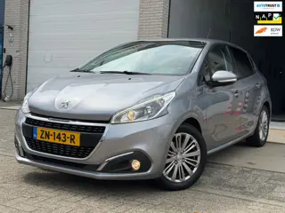 Peugeot 208 1.2 PureTech Signature/ nap/ 1e EIG/ dealeronderhouden/ 1jaar apk/ luxe uitvoering/ zeer