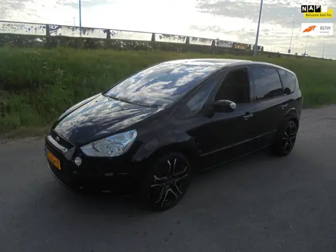 Ford S-Max Ford S-max 2.0 benzine 7 persoons airco lmv trekhaak