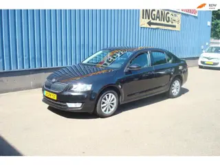 Skoda Octavia 1.4 TSI Greentech Ambition 1e EIGENAAR AUT NAVI CRUISE PDC