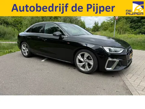 Audi A4 Limousine 35 TFSI S edition S-Line | NL-Auto | Zeer netjes | Camera | Carplay | Sfeerverlich
