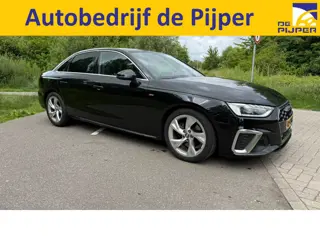 Audi A4 Limousine 35 TFSI S edition S-Line | NL-Auto | Zeer netjes | Camera | Carplay | Sfeerverlich