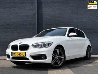 BMW 1-serie 118d High Executive | Automaat | Leder | Stoelverwarming