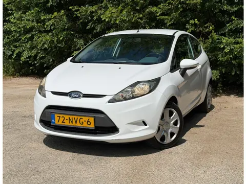 Ford Fiesta 1.25 Limited | " 183.000 " KM + Airco Nu € 2.500,- !!!