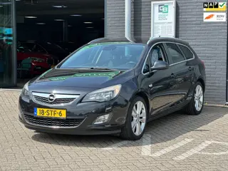 Opel Astra Sports Tourer 1.4 Turbo Sport/NAVI/AIRCO/140 PK/DIS RIEM IS VERVANGEN!!