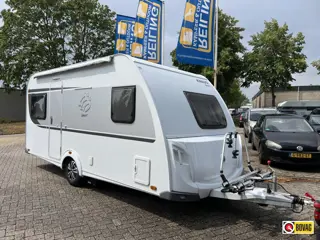 Knaus Sport 450 FU Mover, Fiamma Zakluifel,