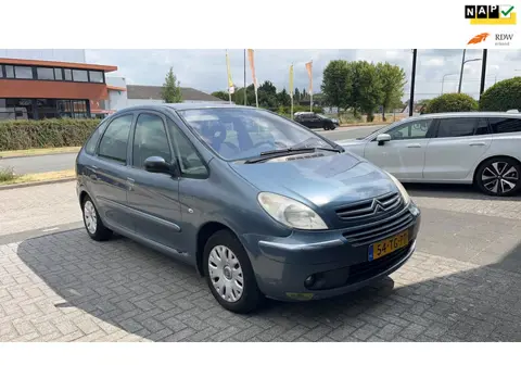 Citroen Xsara Picasso €2499,-2.0i-16V Caractère AUTOMAAT APK