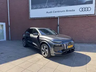 Audi Q6 SUV e-tron S Edition Panoramadak / Luchtvering / Trekhaak