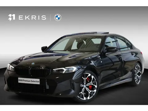 BMW 3 Serie Sedan 320i | M Sportpakket Pro | Glazen Schuif-/Kanteldak | Achteruitrijcamera | Comfort