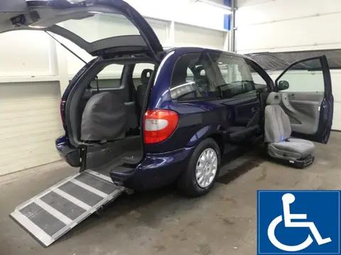 Chrysler Voyager 2.4i - Rolstoel Auto - Uitdraaiende bijrijdersstoel