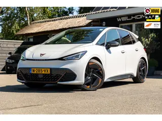 Cupra Born Copper Edition One 62 kWh Soh 89% I Panoramadak I Adaptive Cruise I 360 Camera I CarPlay 
