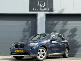 BMW X1 SDrive18i Executive / LAGE KM / PDC / AIRCO / NAVI