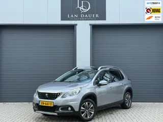 Peugeot 2008 1.2 PureTech Allure / PANORAMADAK / CARPLAY PDC