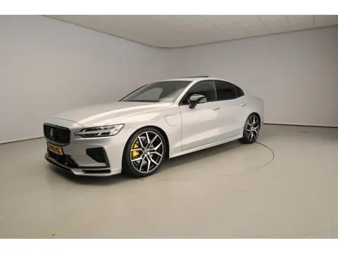 Volvo S60 2.0 Recharge T6 AWD Plus Dark Leder / Trekhaak / Schuifdak / Alu wielen